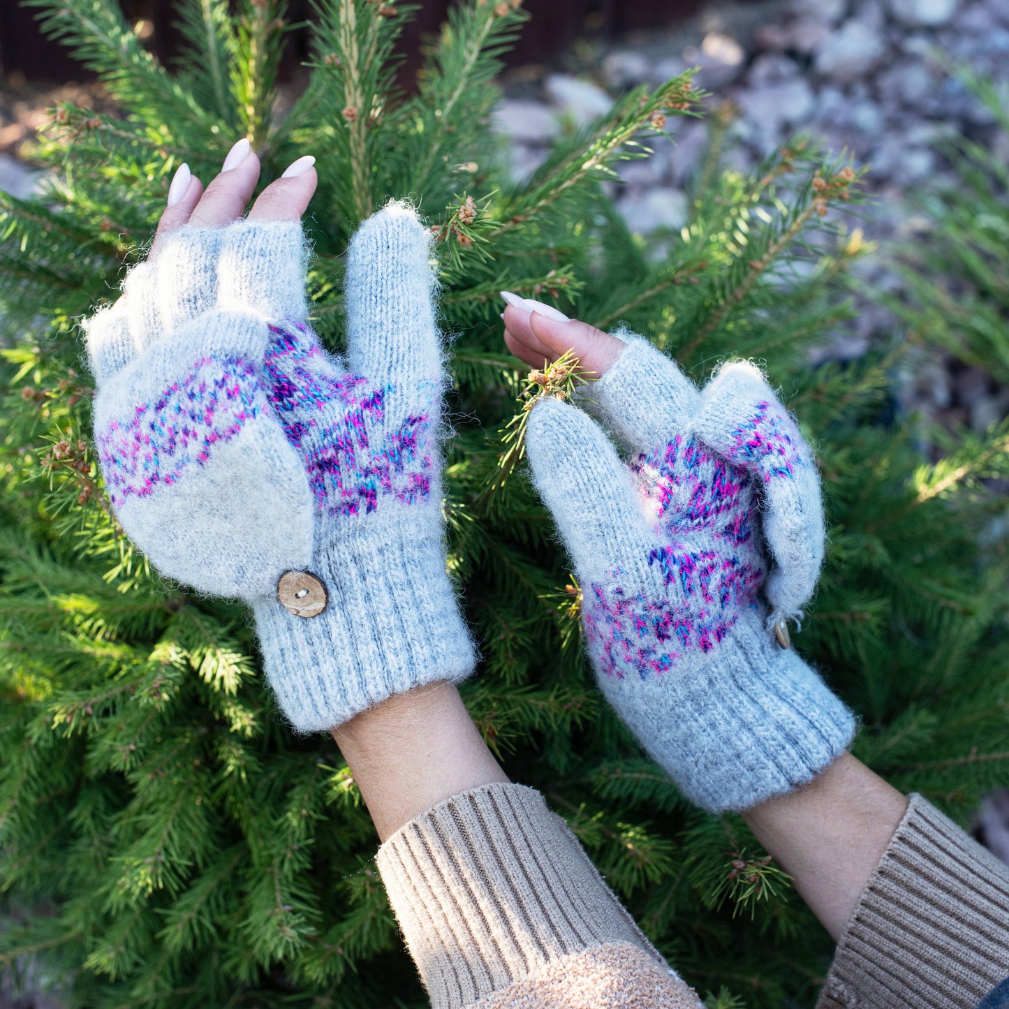 WK Cherry Blossom Merino Wool Mitten Gloves