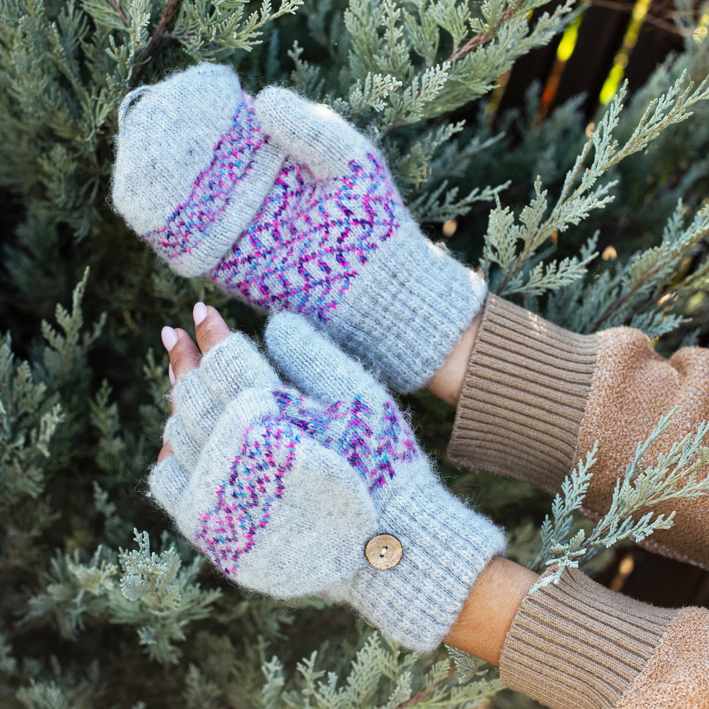 WK Cherry Blossom Merino Wool Mitten Gloves