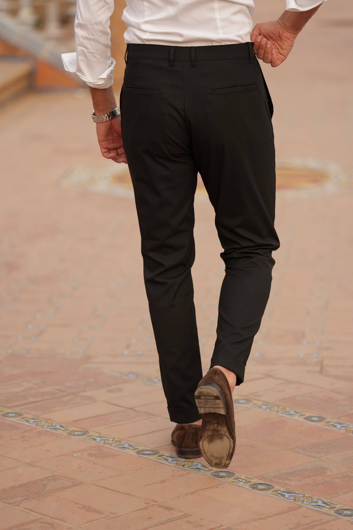 BLACK CHINO