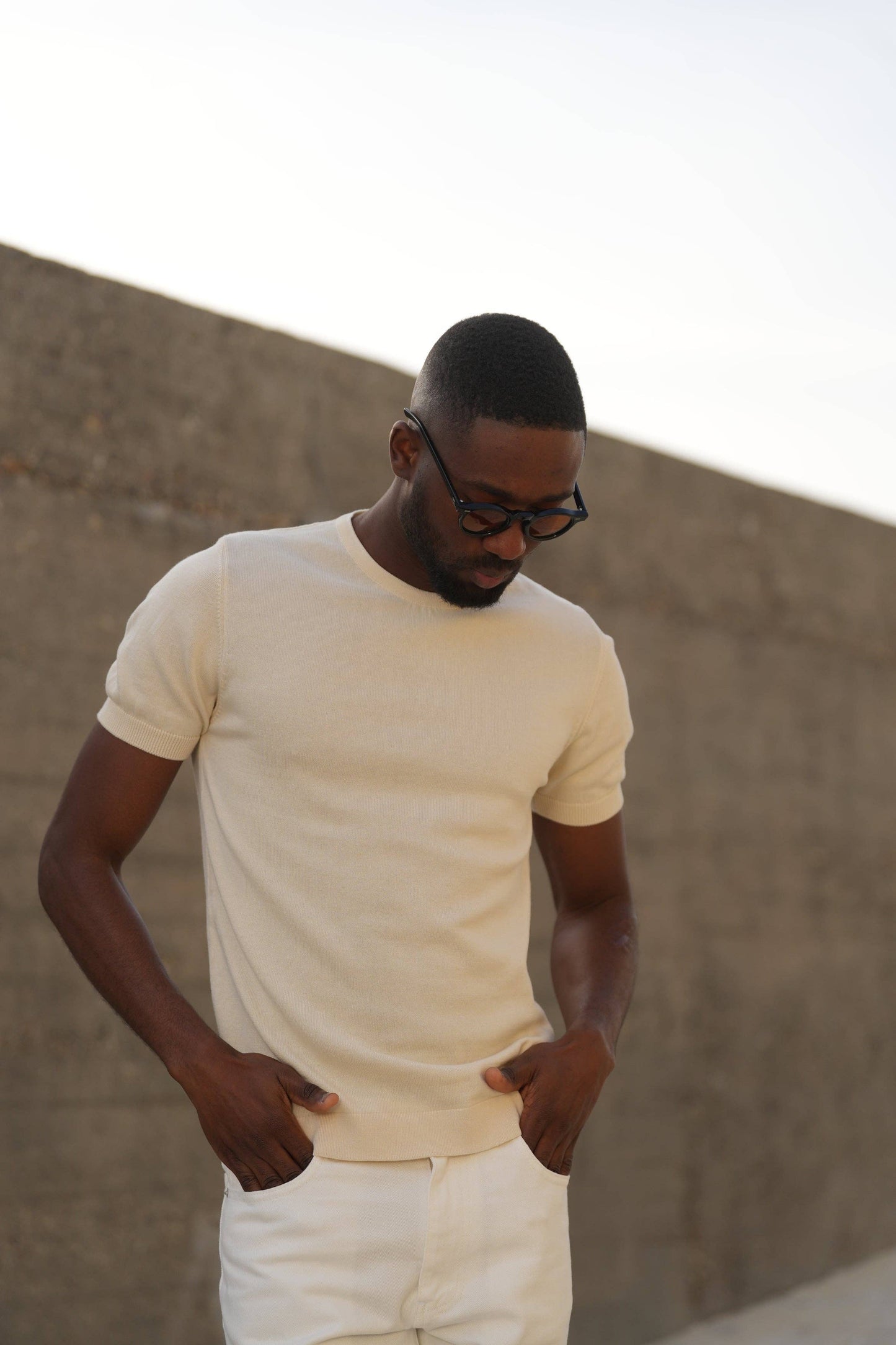 BEIGE CREWNECK T-SHIRT