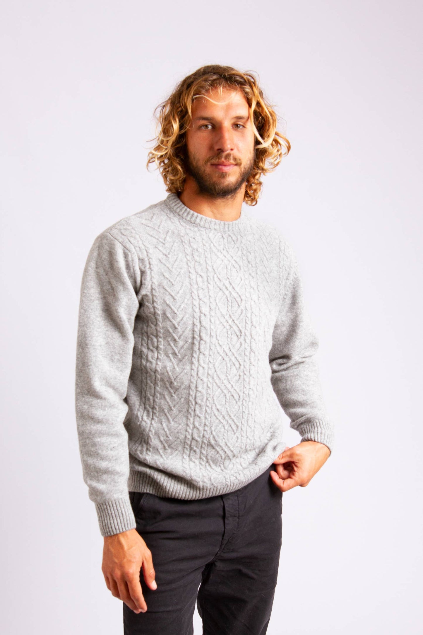 Crew Neck sweater with a fisherman plait pattern (Copy)