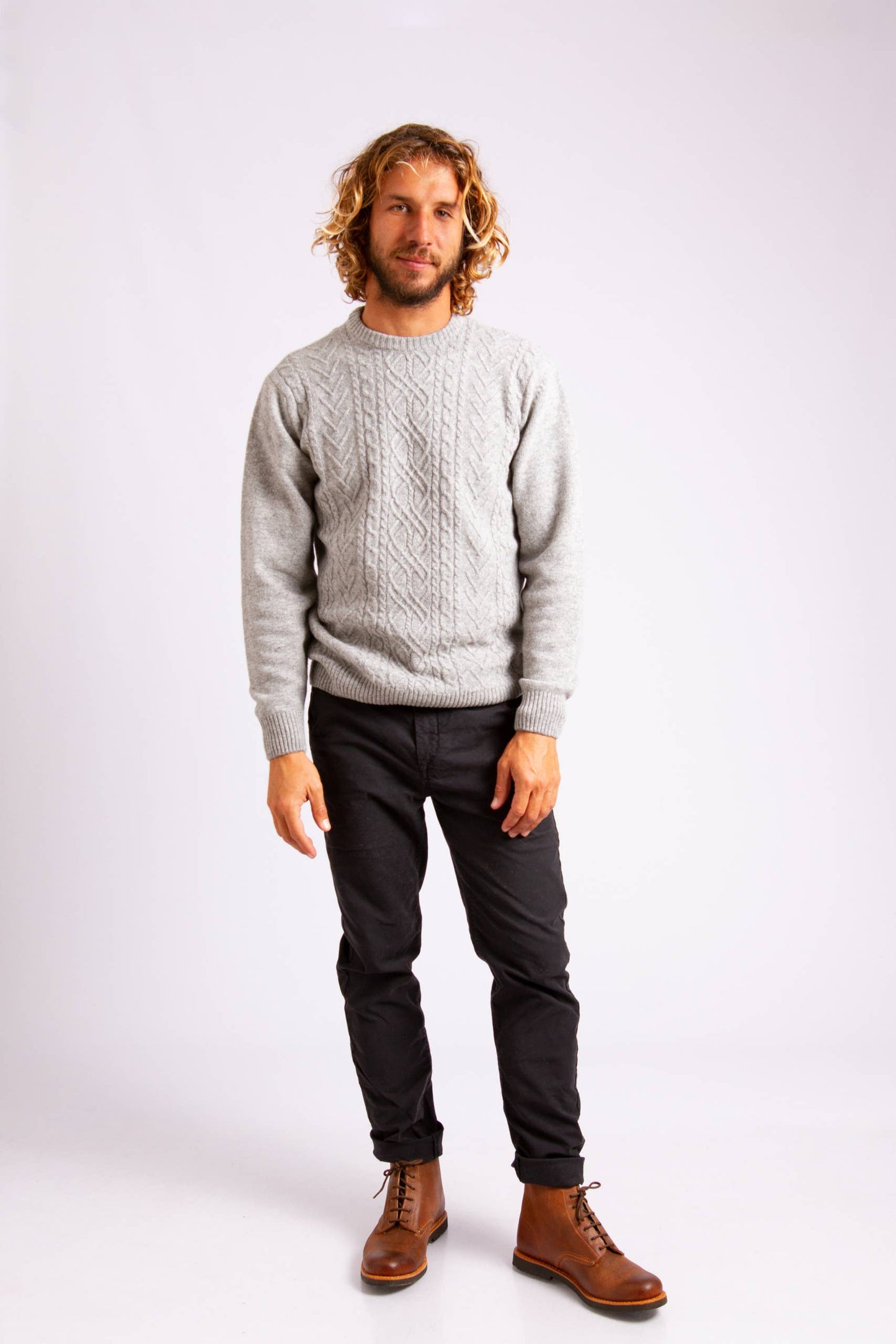 Crew Neck sweater with a fisherman plait pattern (Copy)