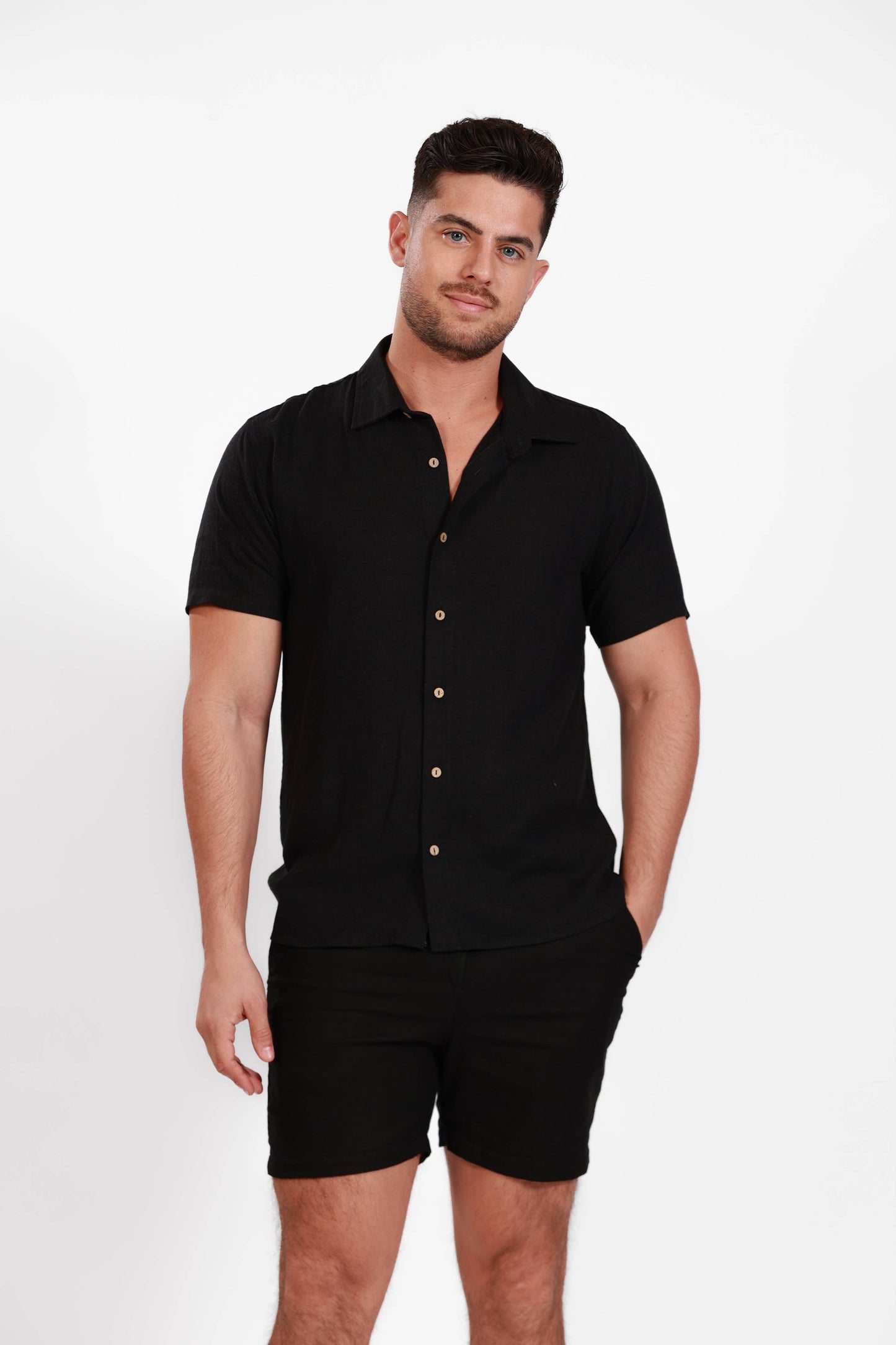 BLACK LINEN SHORTS