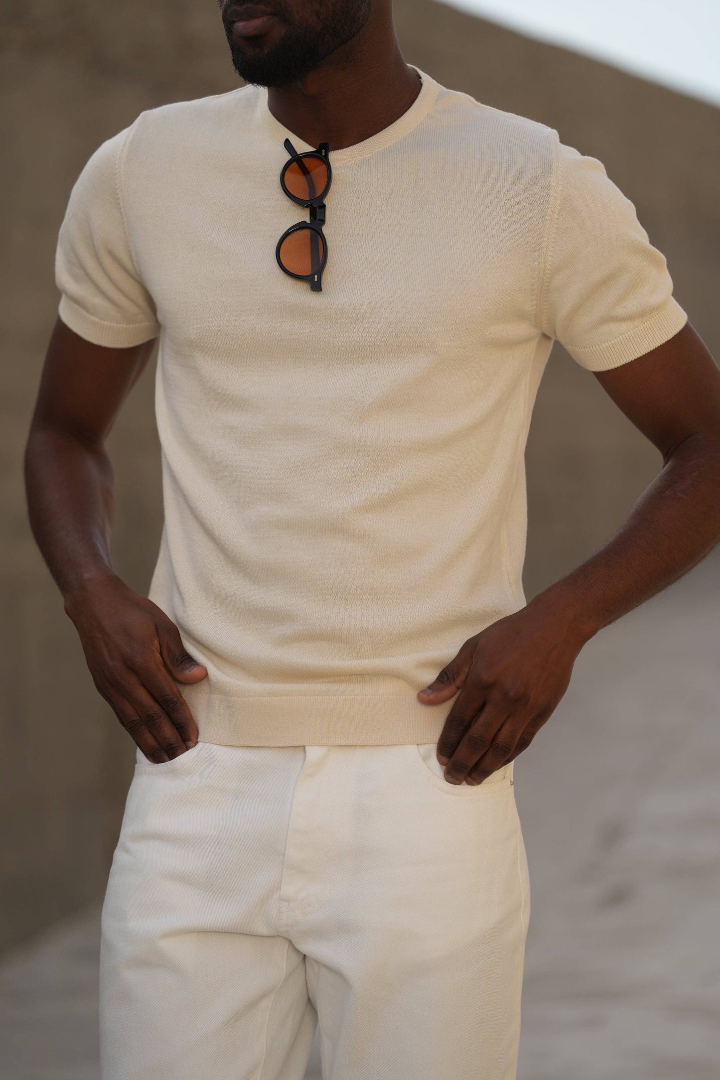BEIGE CREWNECK T-SHIRT