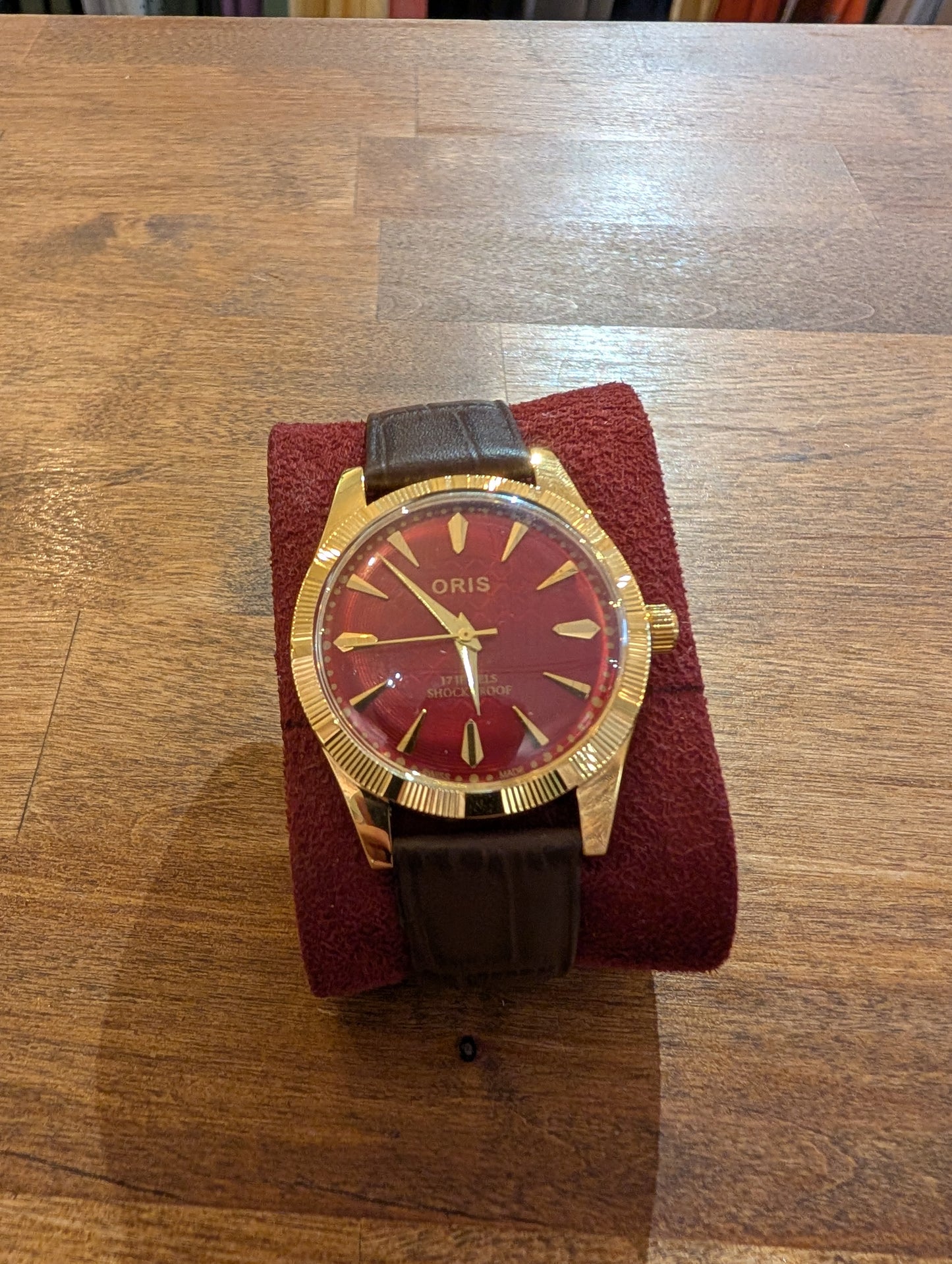Vintage Oris - Red Face